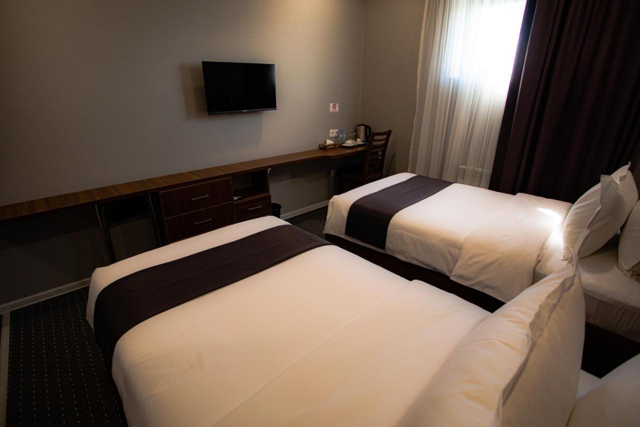 Sharaf Hotel Tasjkent Eksteriør billede
